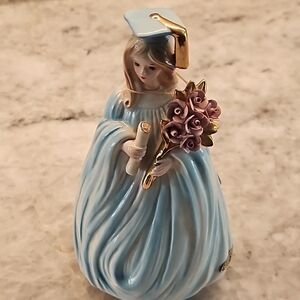 Josef musical graduation girl